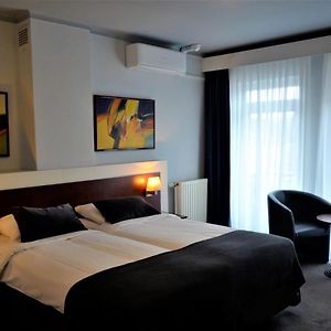 Uitgebreide Kamer met Twee Aparte Bedden